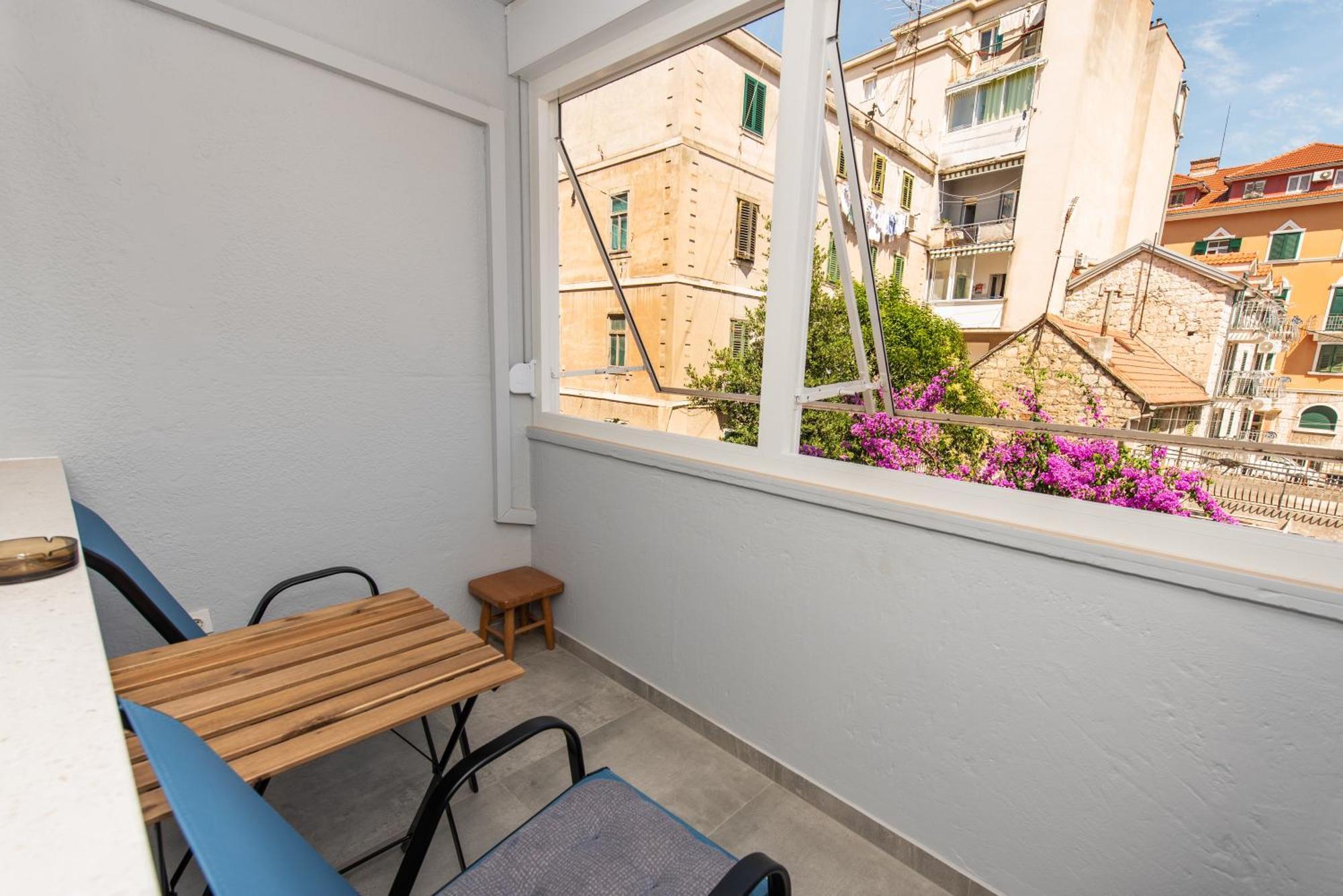 Laghanini Apartments Split Exterior photo