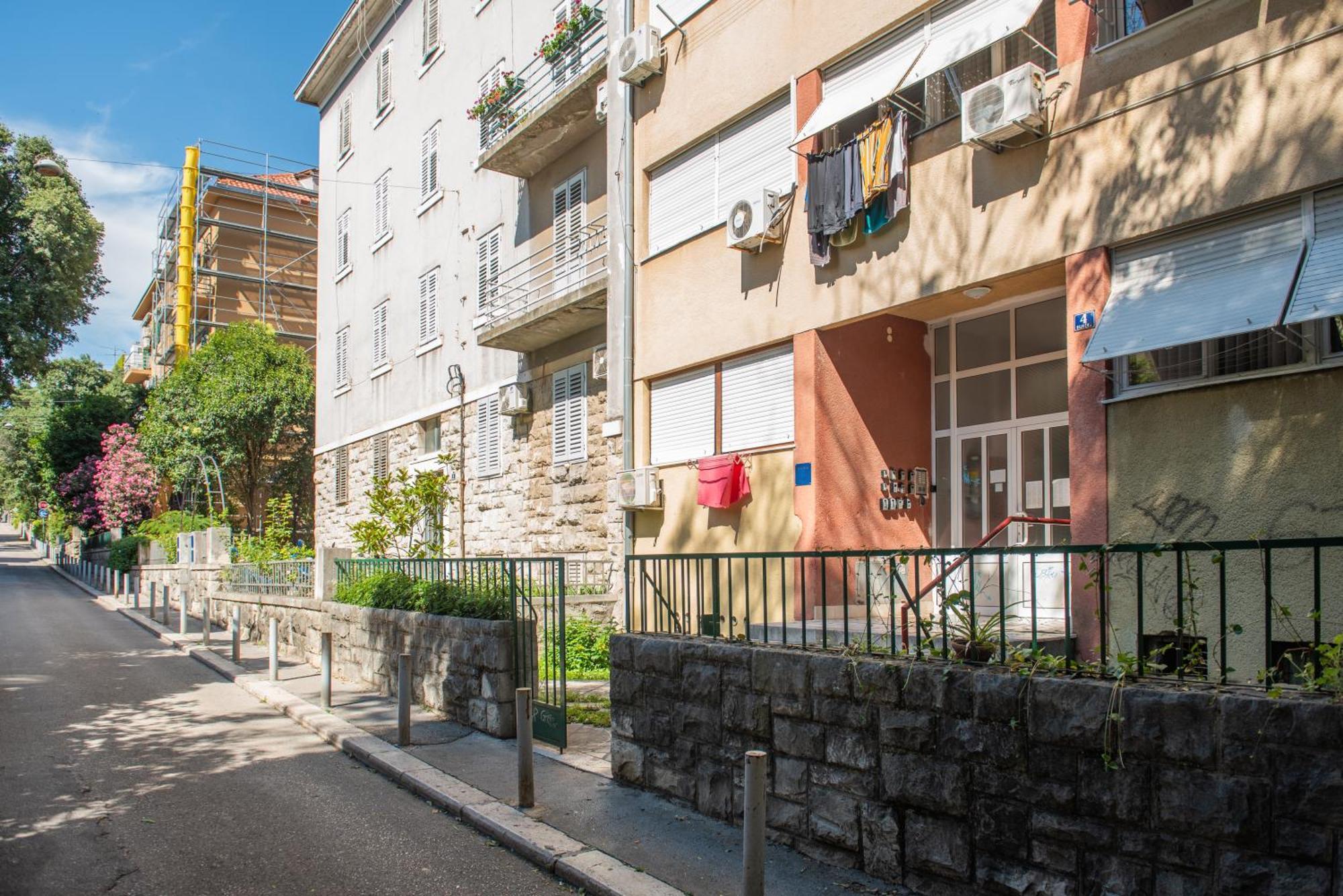Laghanini Apartments Split Exterior photo